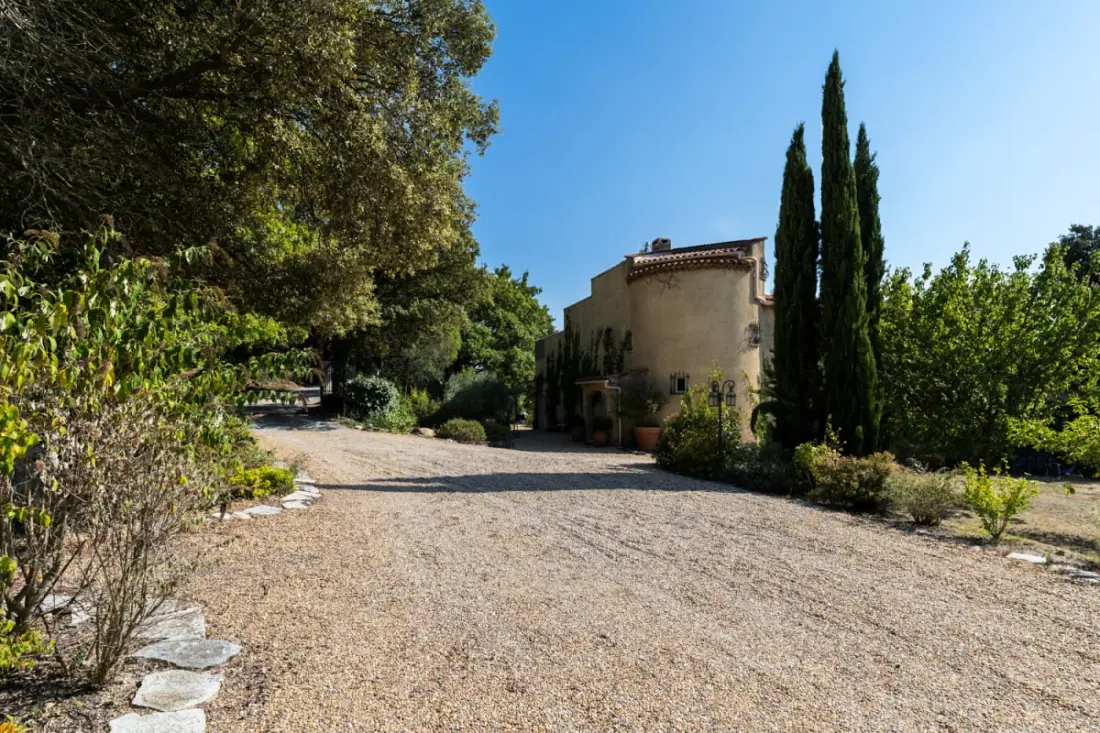 La Chêneraie. Proche Alpilles Et Luberon, Piscine Chauffée