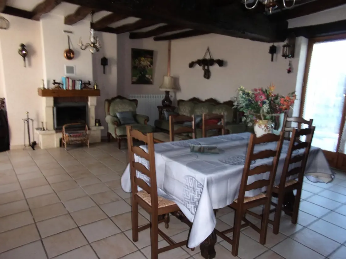 Maison de Vacances Verneix 2