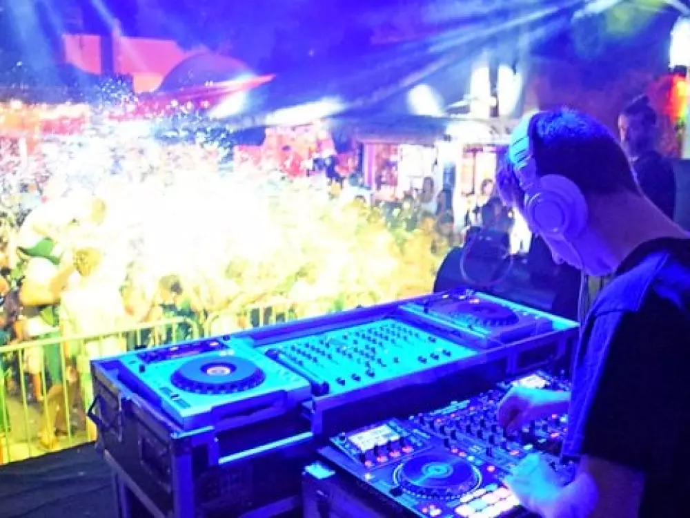 Camping Les Salisses  4 étoiles★★★★