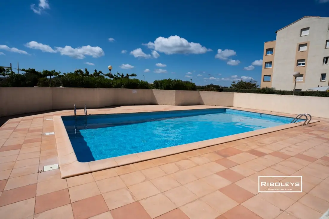 Riboleys - T2 Climatisé Avec Piscine Face à La Mer