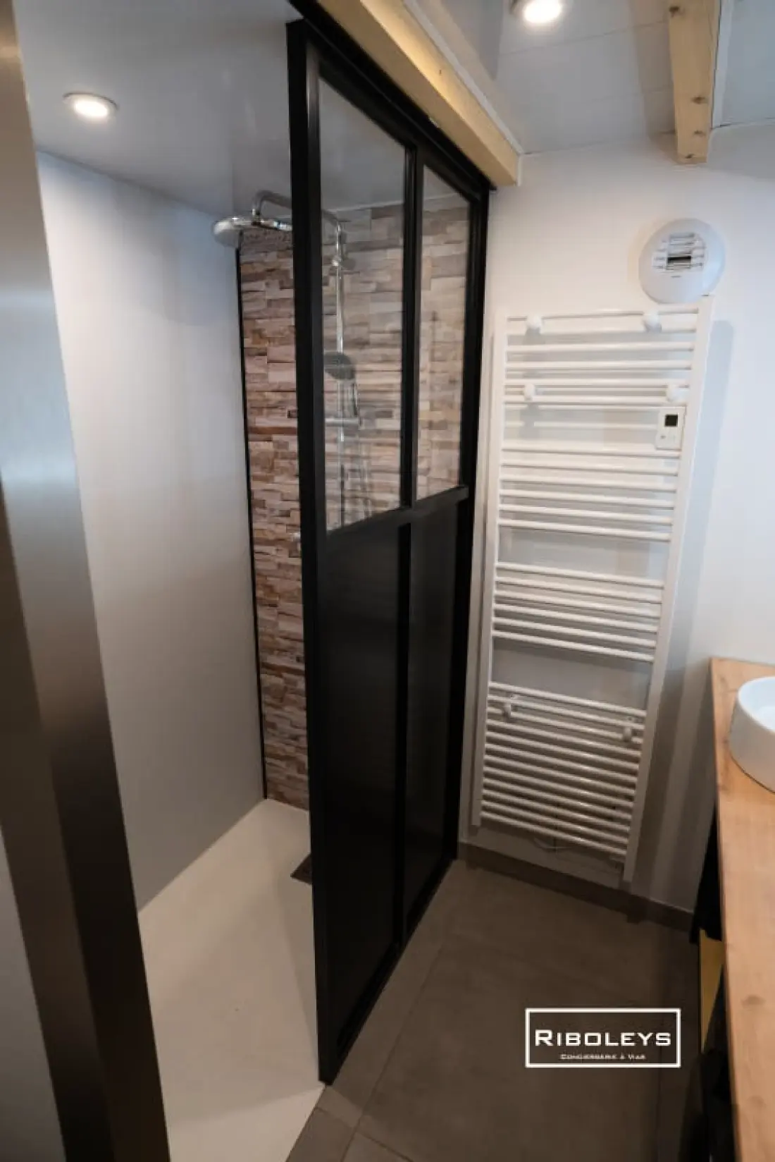 Riboleys - Maison Climatisée, Wifi à 600m De La Mer