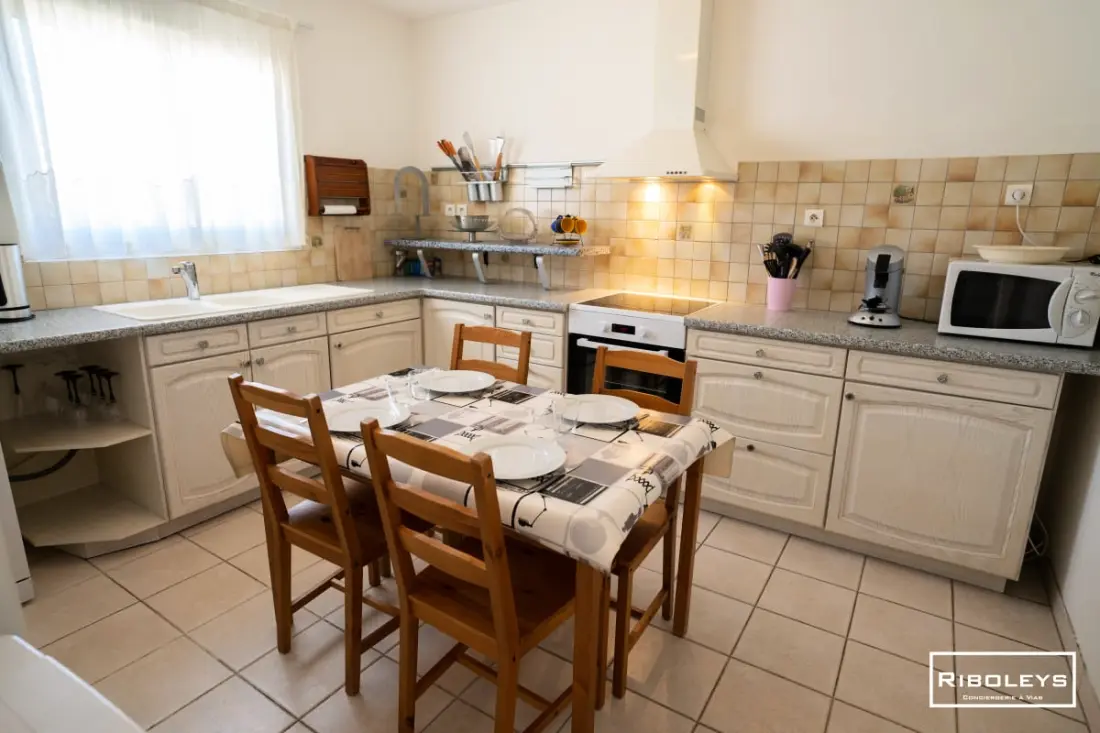 Riboleys – Villa Plain-pied Avec Piscine Et Clim