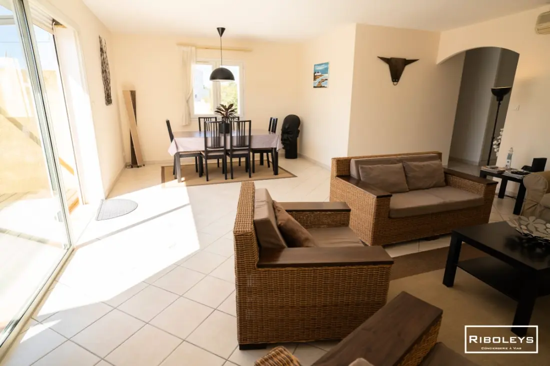 Riboleys – Villa Plain-pied Avec Piscine Et Clim