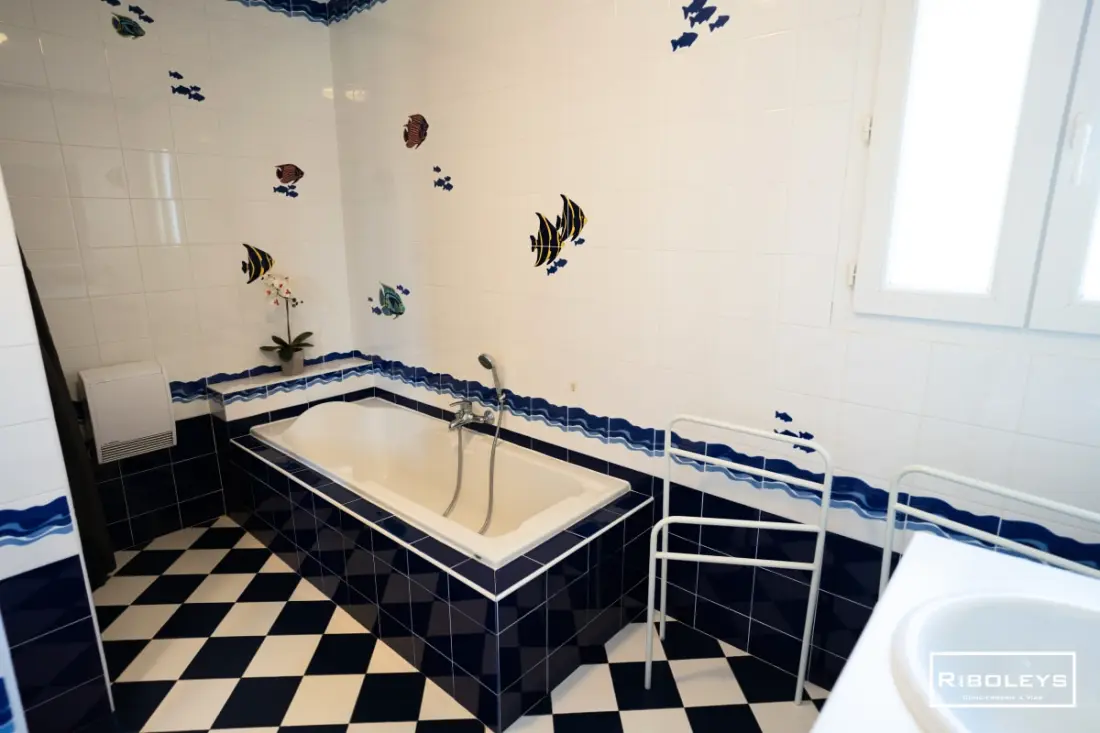 Riboleys – Villa Plain-pied Avec Piscine Et Clim