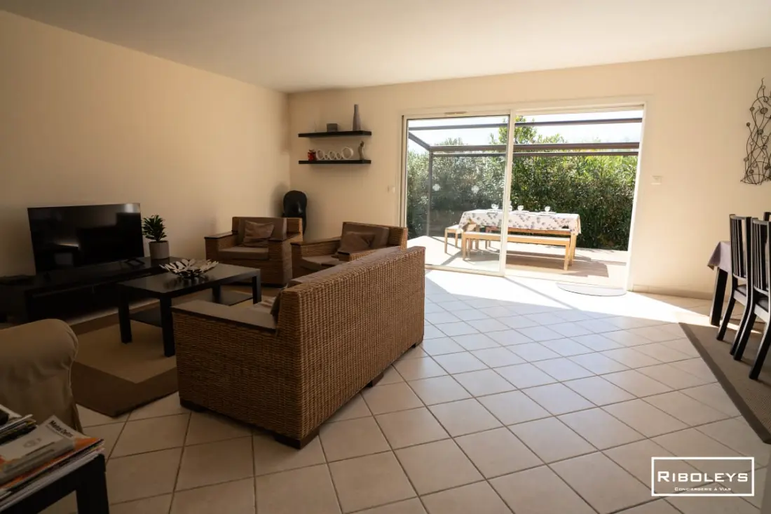 Riboleys – Villa Plain-pied Avec Piscine Et Clim