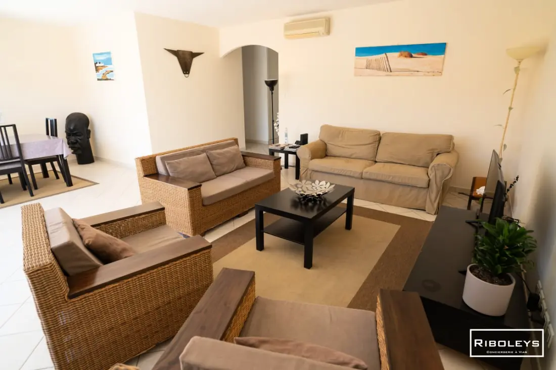 Riboleys – Villa Plain-pied Avec Piscine Et Clim