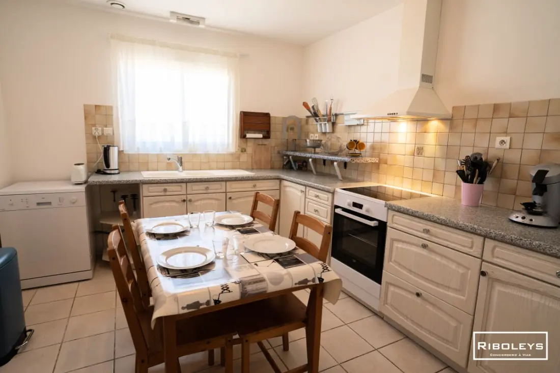 Riboleys – Villa Plain-pied Avec Piscine Et Clim