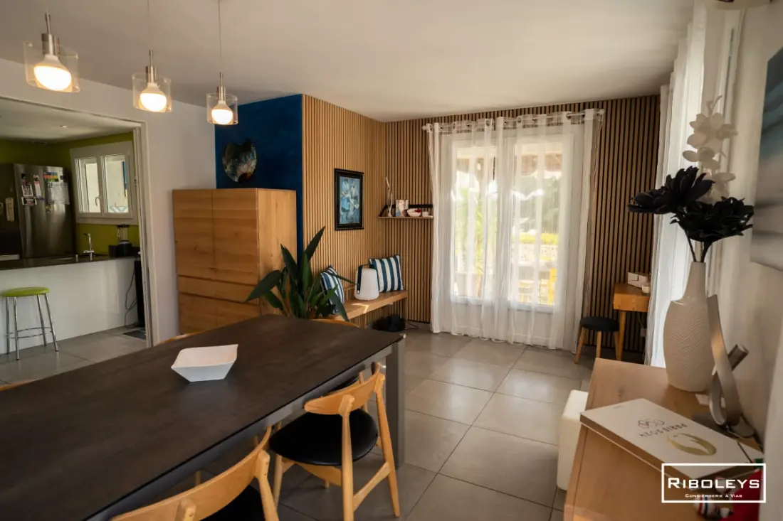 Riboleys - Villa T4bis Climatisée Avec Piscine