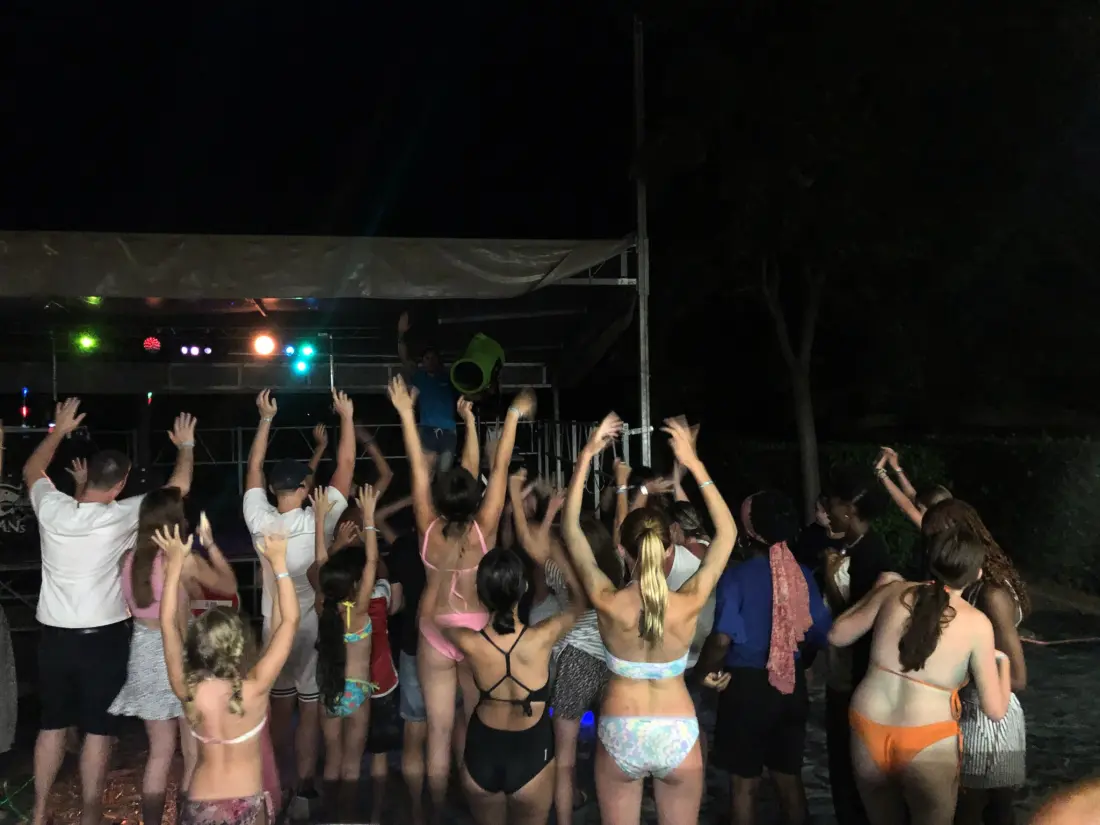 Camping le Mas des Roses 3 étoiles★★★