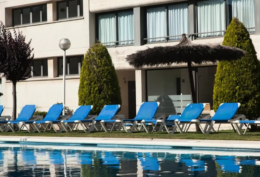 Atenea Park Suites & Apartments