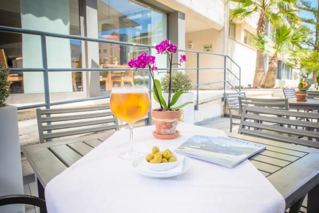 Atenea Park Suites & Apartments