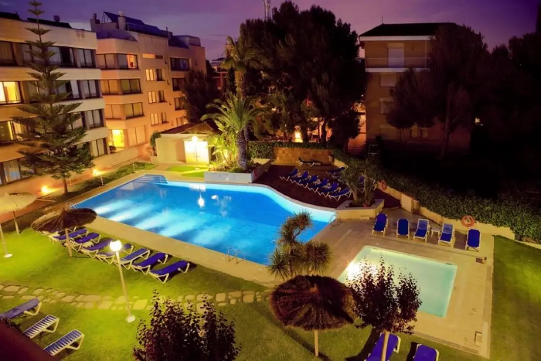 Atenea Park Suites & Apartments