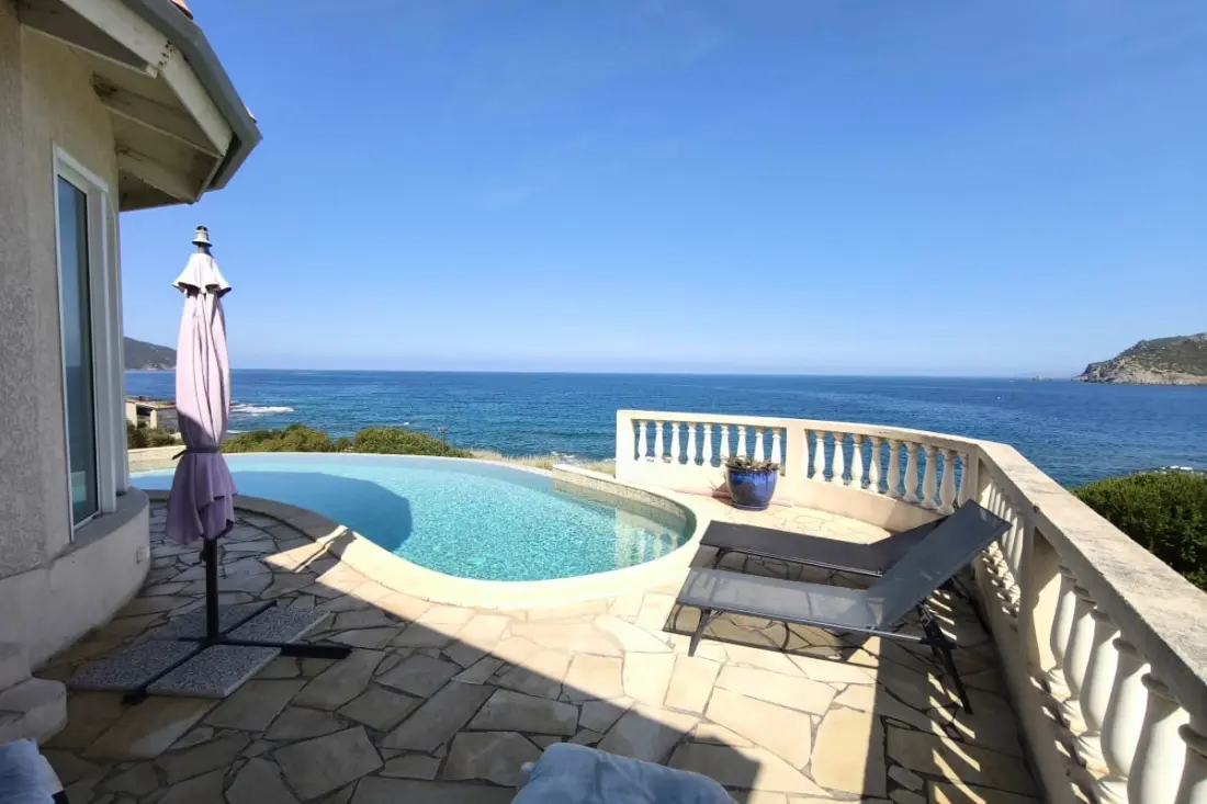 Villa Spacieuse Avec Piscine Et Vue Sur La Mer