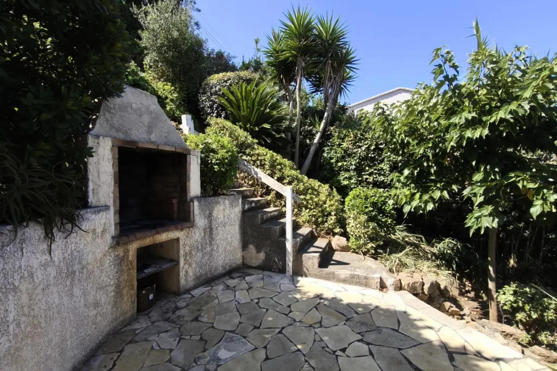 Villa Spacieuse Avec Piscine Et Vue Sur La Mer