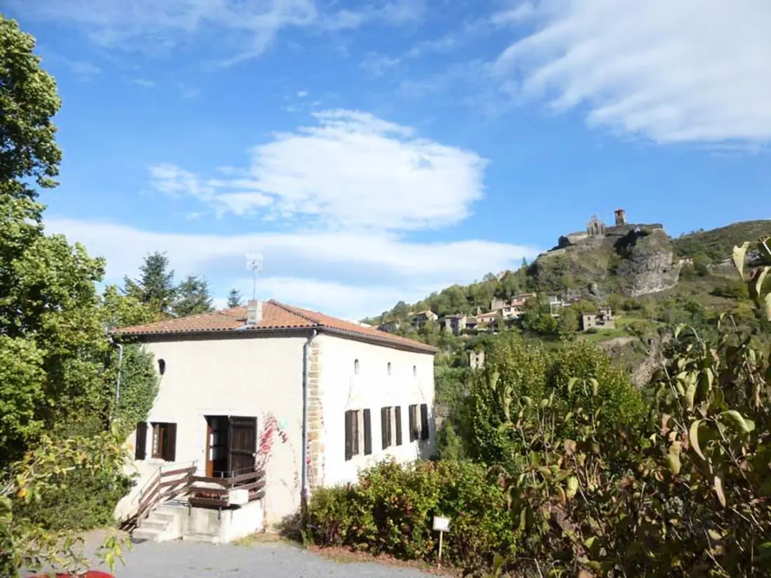 Maison de Vacances Villeneuve-d'Allier 3