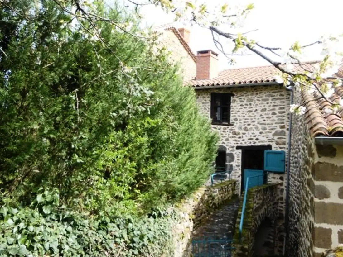 Maison de Vacances Villeneuve-d'Allier 4