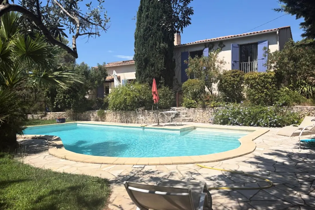 Maison Avec Piscine à Villeneuve-lès-avignon