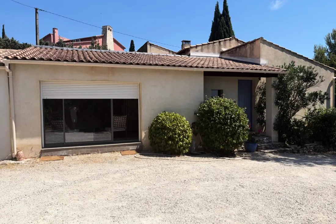 Maison Avec Piscine à Villeneuve-lès-avignon