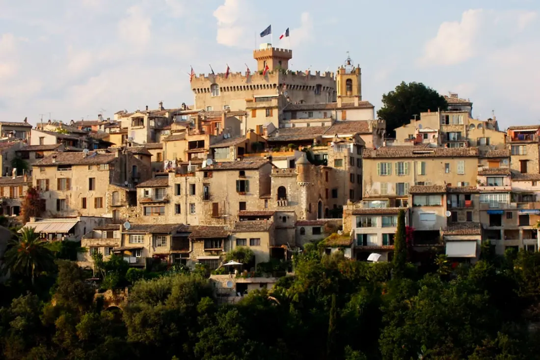 Superbe Appartement Vue Mer à Villeneuve-loubet