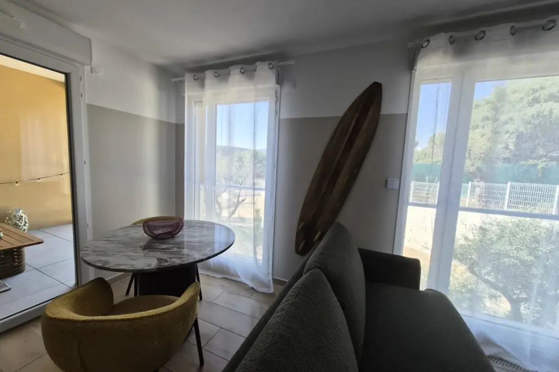 Studio Moderne - Terrasse - Piscine