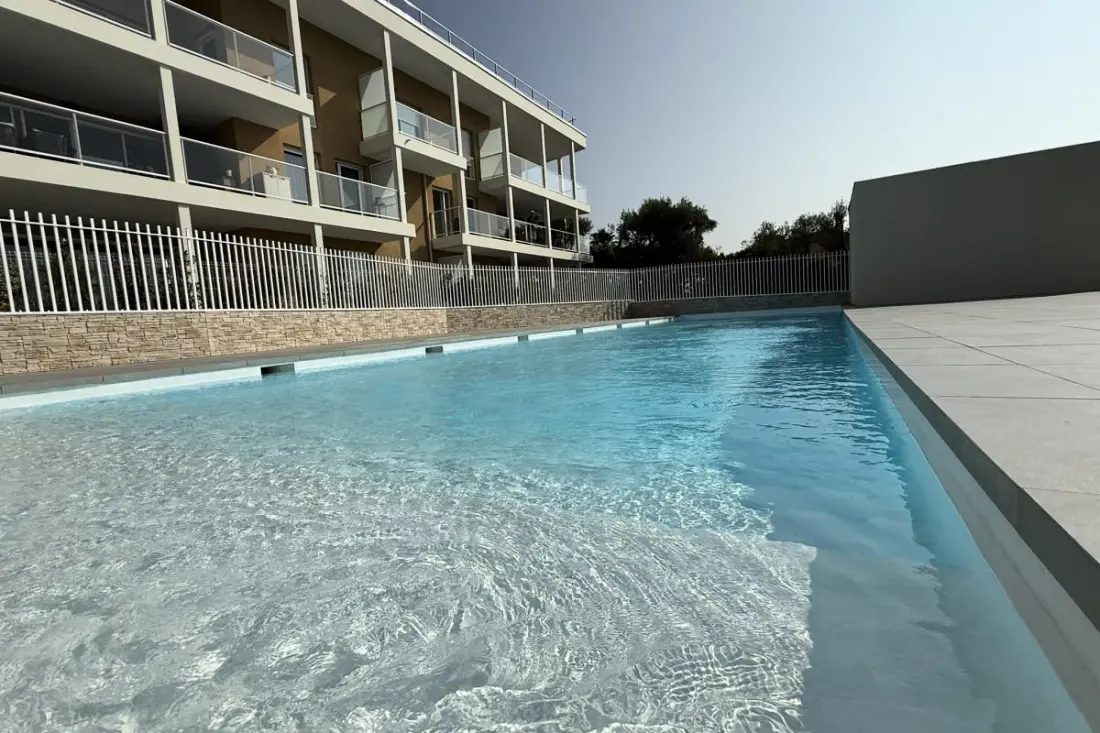Studio Moderne - Terrasse - Piscine