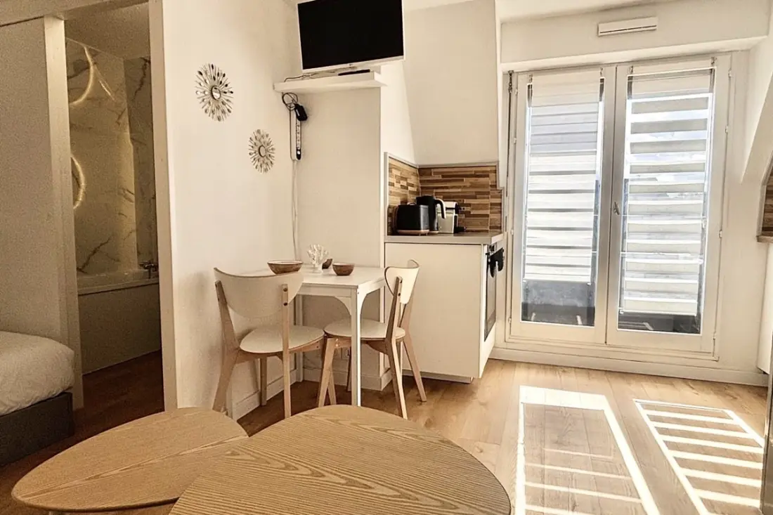 Lumineux, à 100m De La Mer Avec Balcon &amp; Parking