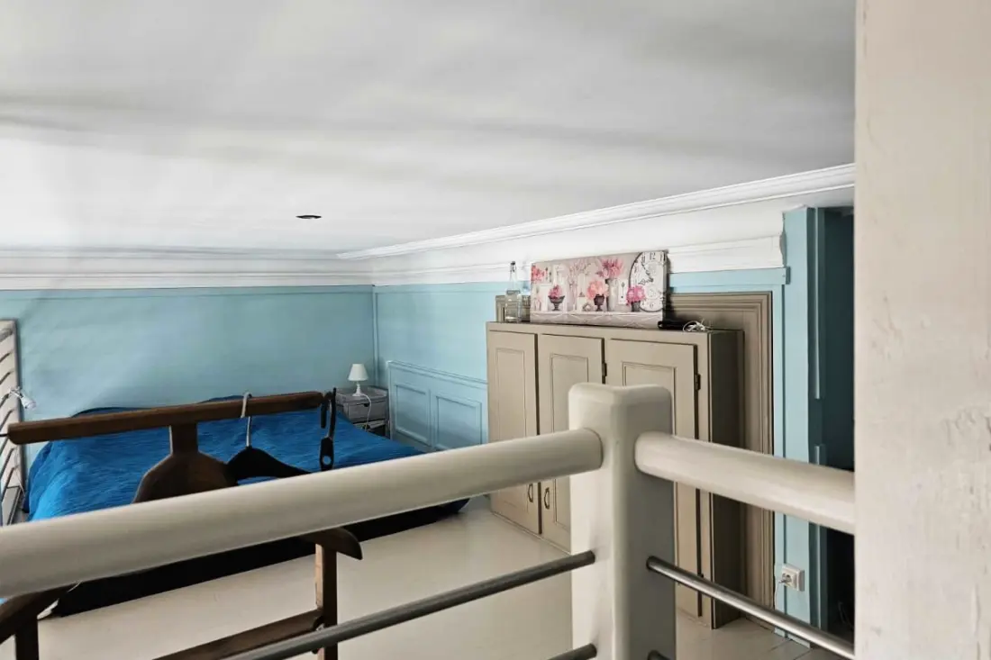 Studio Avec Mezzanine Dans Villa Du 19eme, Parking