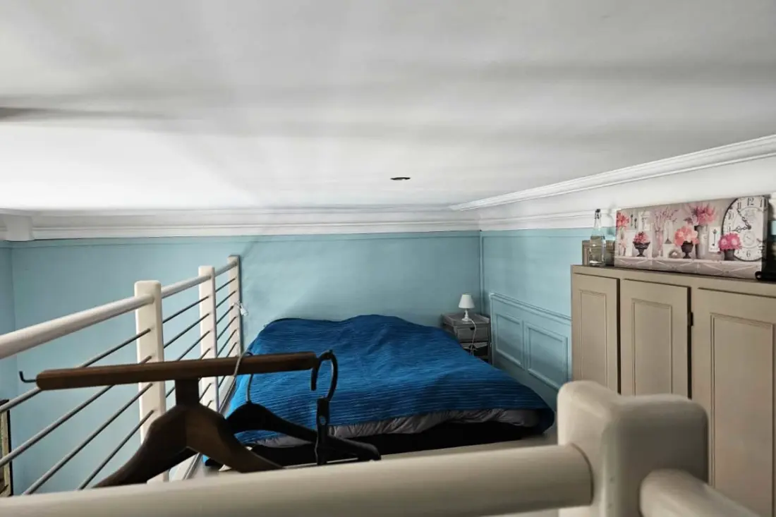 Studio Avec Mezzanine Dans Villa Du 19eme, Parking