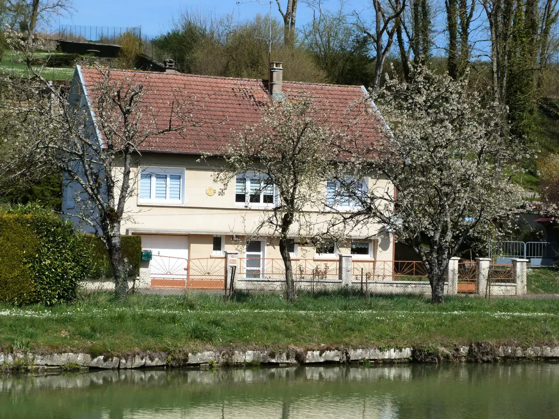 Maison de Vacances VILOSNES-HARAUMONT 2