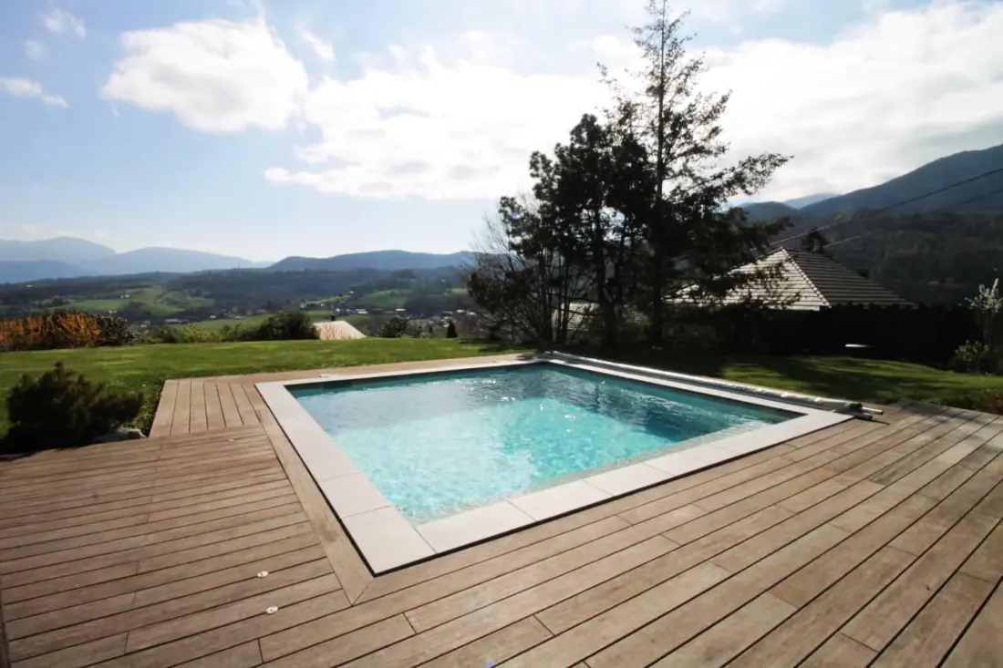 Formidable Chalet Avec Piscine Et Vue