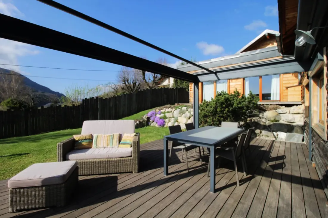 Formidable Chalet Avec Piscine Et Vue