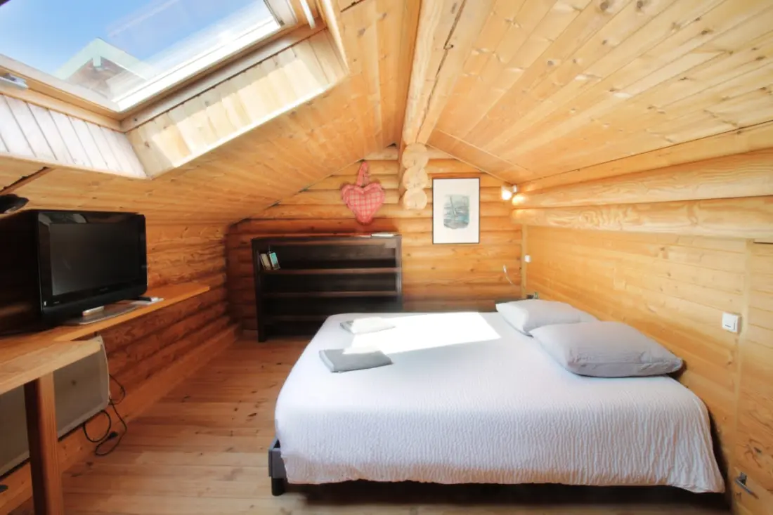 Formidable Chalet Avec Piscine Et Vue