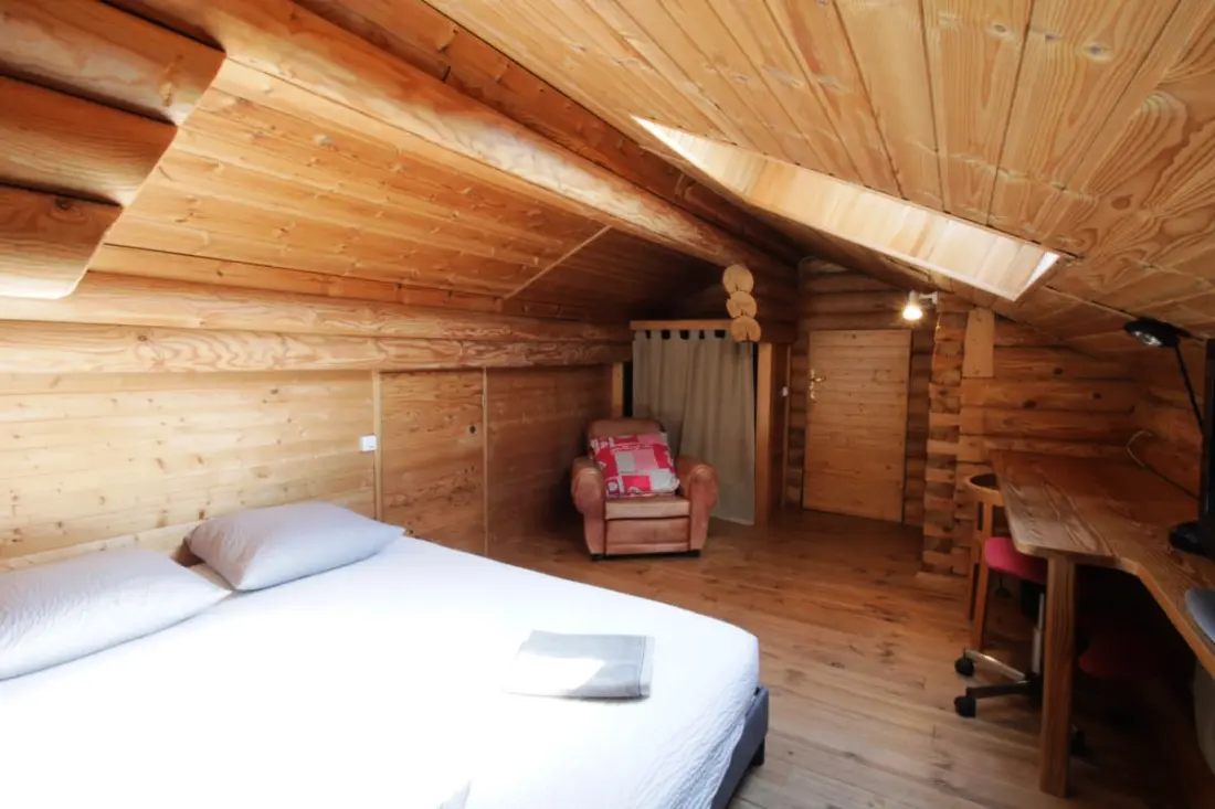 Formidable Chalet Avec Piscine Et Vue