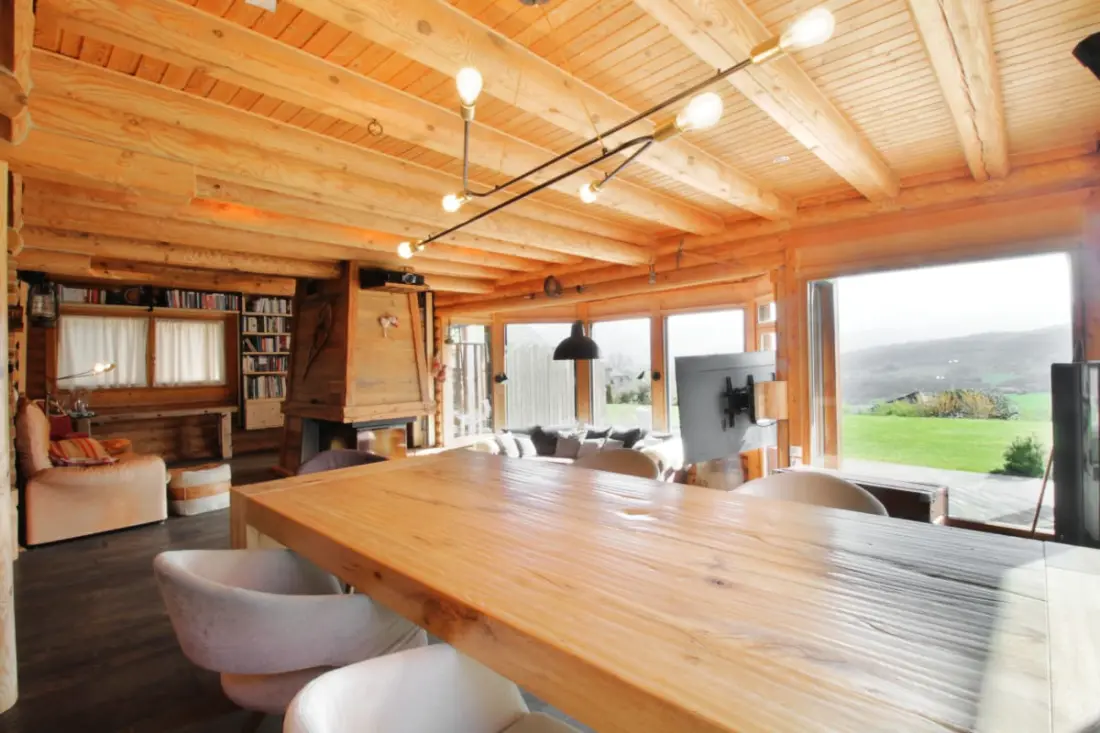 Formidable Chalet Avec Piscine Et Vue