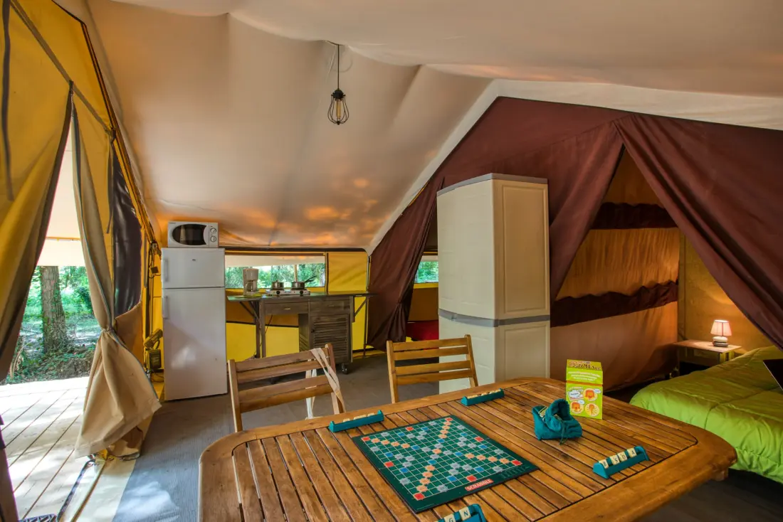 Flower Camping La Sagne 3 étoiles★★★
