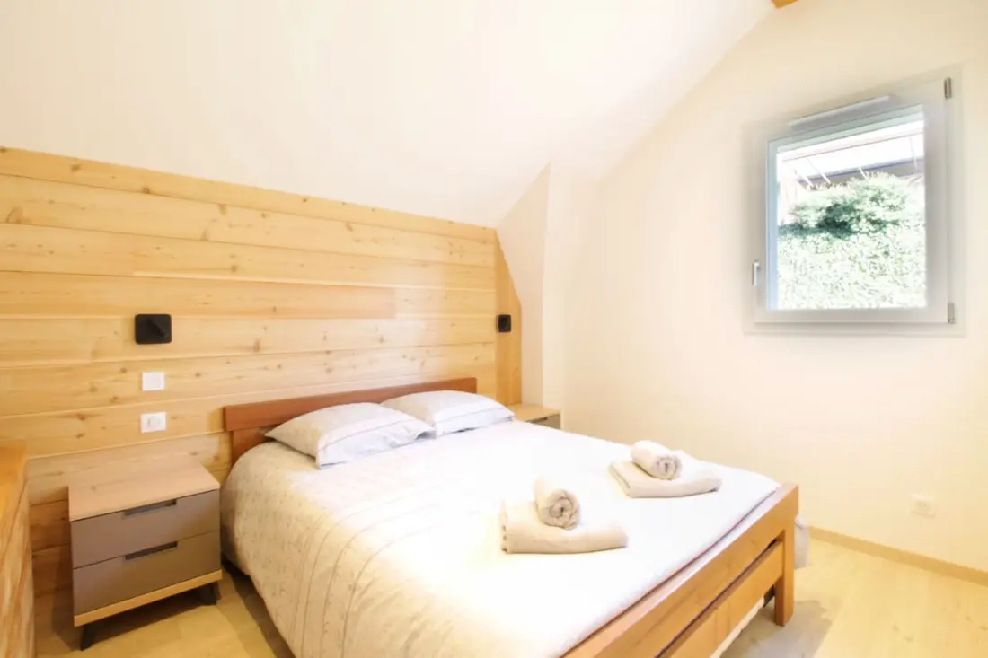 Jolie Maison Neuve Entre Villes Et Lacs