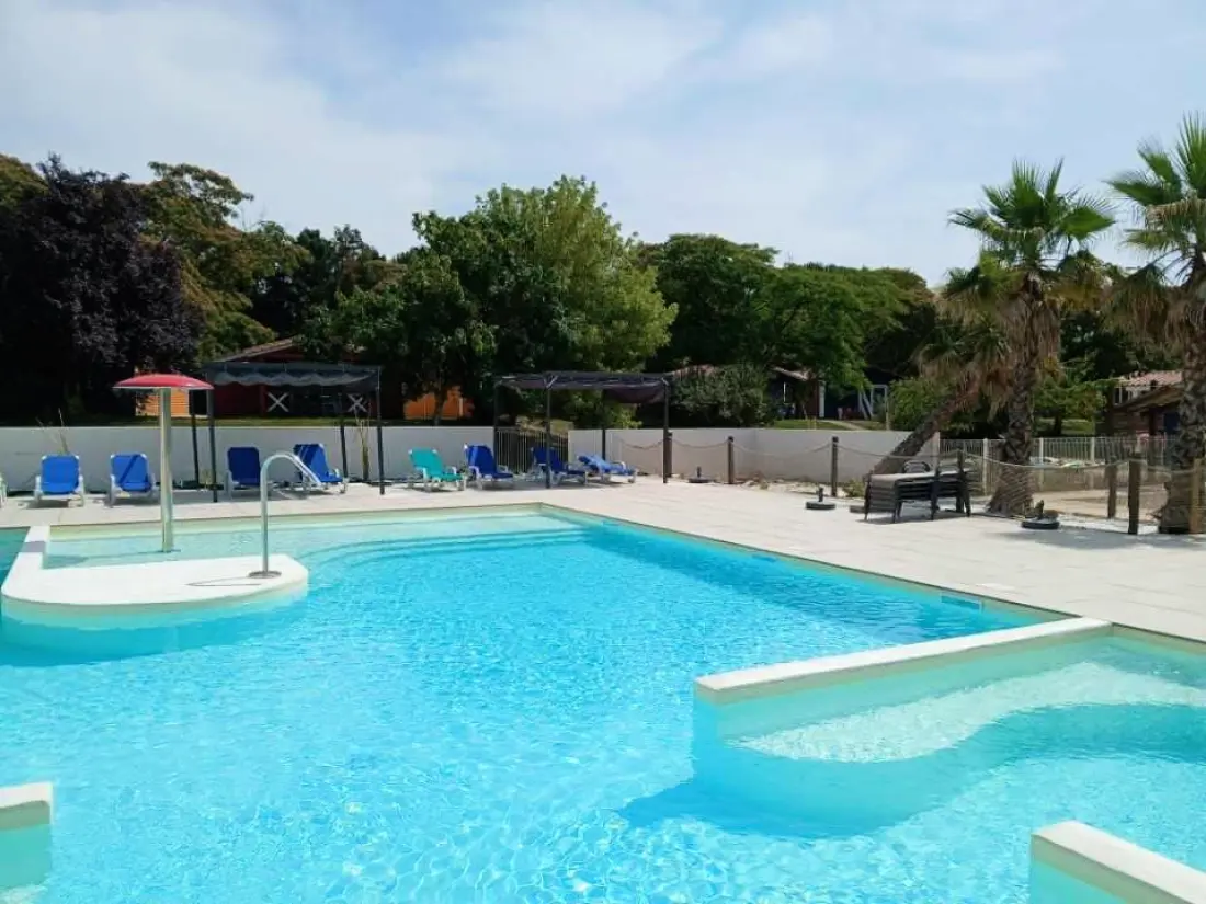 Camping Ushuaïa Villages Les Chalets de Moulière 2 étoiles★★