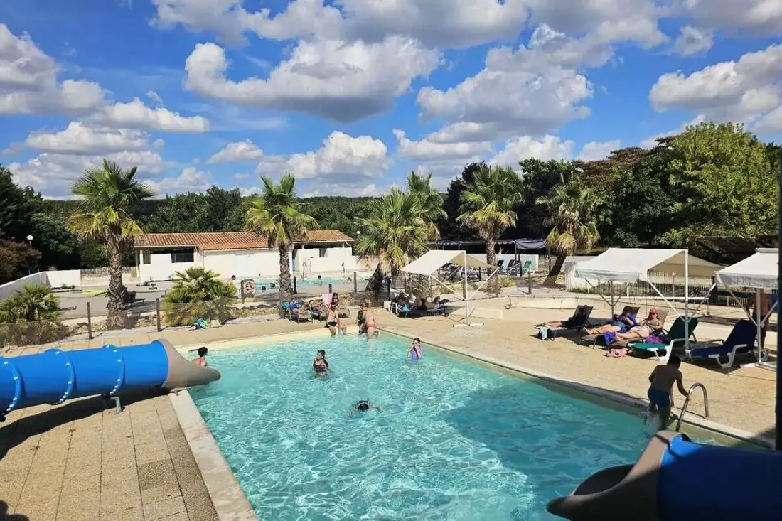 Camping Ushuaïa Villages Les Chalets de Moulière 2 étoiles★★