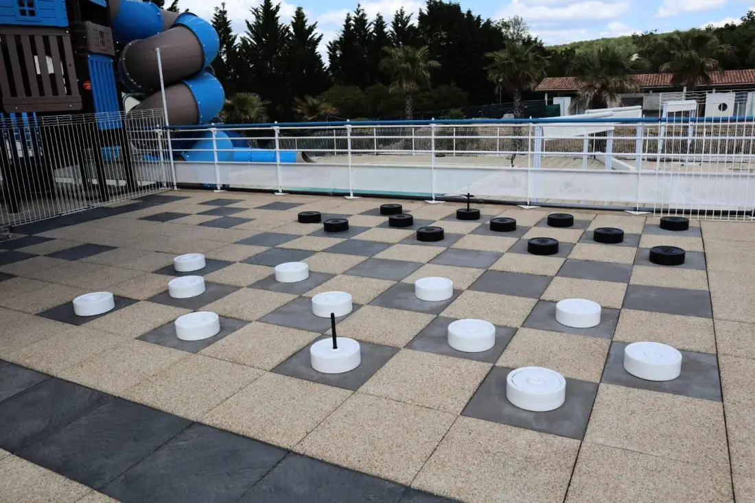 Camping Ushuaïa Villages Les Chalets de Moulière 2 étoiles★★