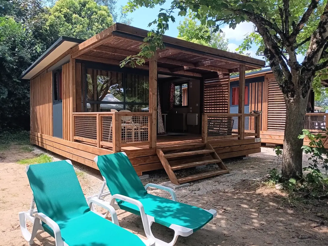 Camping Ushuaïa Villages Les Chalets de Moulière 2 étoiles★★