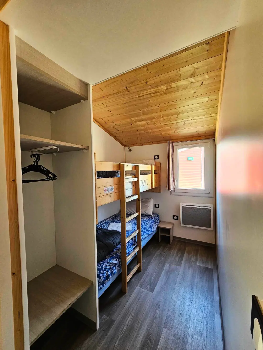 Camping Ushuaïa Villages Les Chalets de Moulière 2 étoiles★★