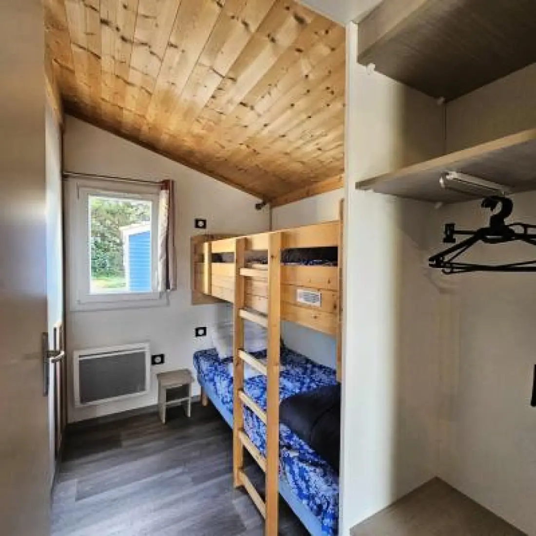 Camping Ushuaïa Villages Les Chalets de Moulière 2 étoiles★★