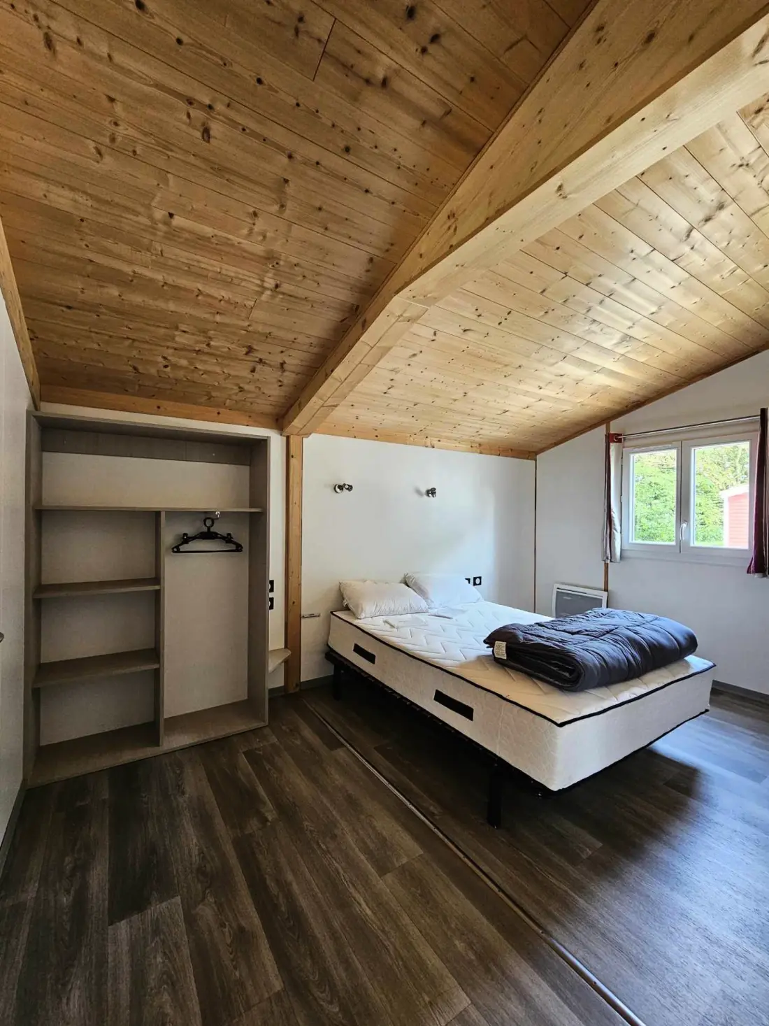 Camping Ushuaïa Villages Les Chalets de Moulière 2 étoiles★★