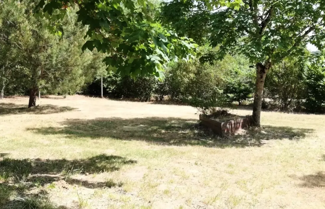 Camping Ushuaïa Villages Les Chalets de Moulière 2 étoiles★★