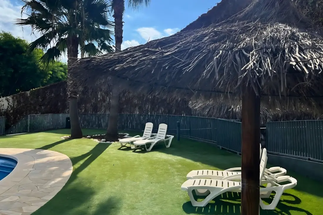 Superbe Penthouse : Piscines , Solarium équipé, Vue Panoramique