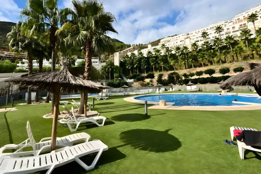 Superbe Penthouse : Piscines , Solarium équipé, Vue Panoramique