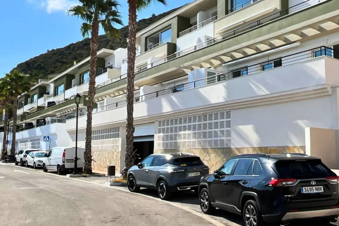 Superbe Penthouse : Piscines , Solarium équipé, Vue Panoramique