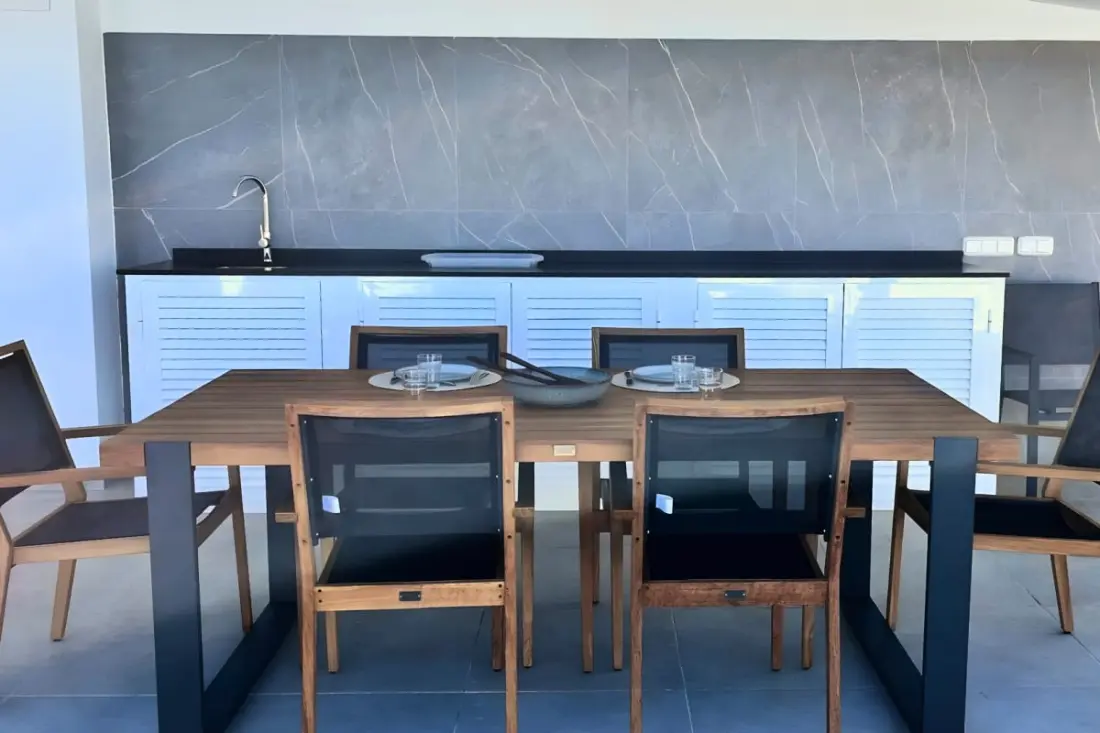Superbe Penthouse : Piscines , Solarium équipé, Vue Panoramique
