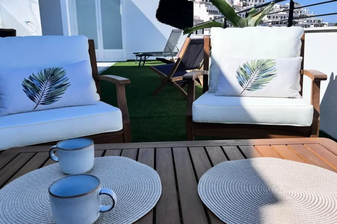 Superbe Penthouse : Piscines , Solarium équipé, Vue Panoramique