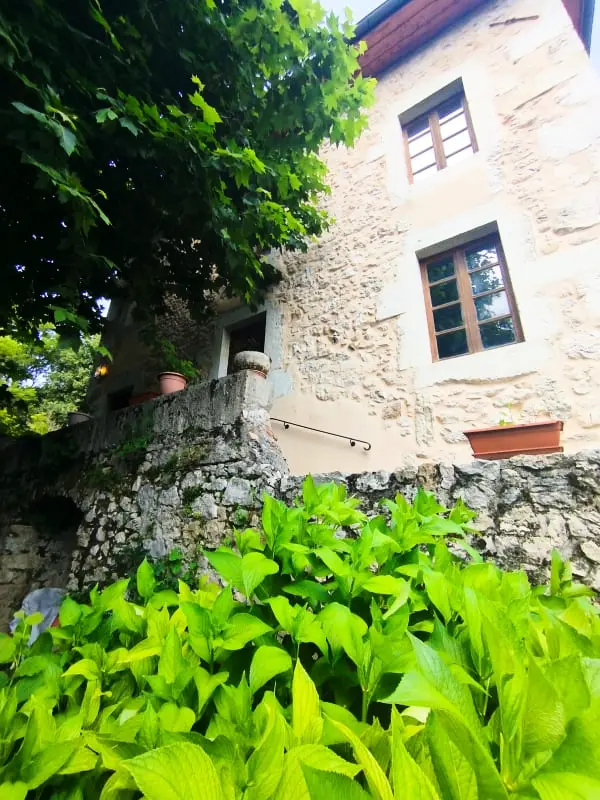 Maison De Charme Ancienne Entre Lacs Et Rhône